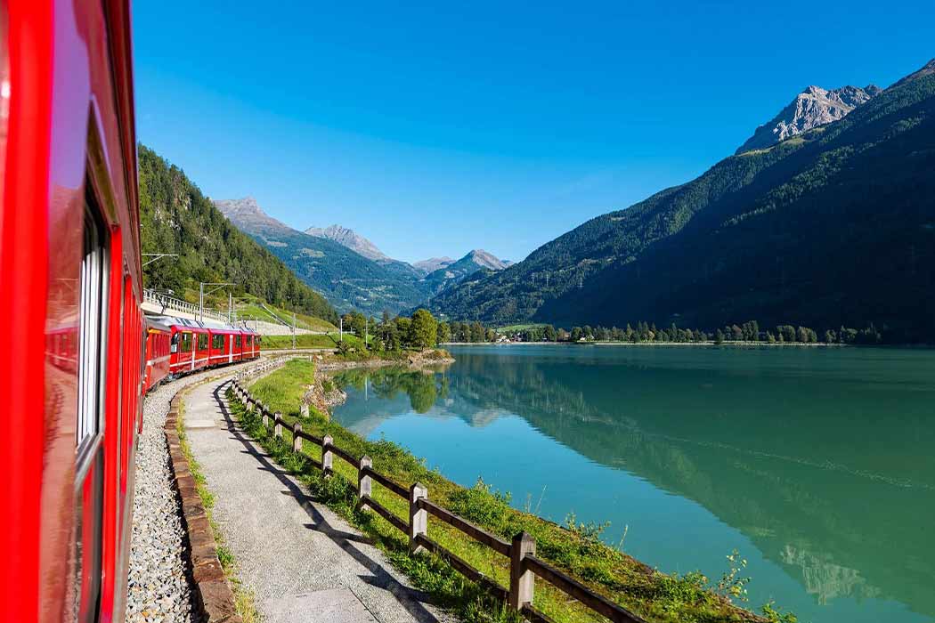 ANTALYA’DAN BERNİNA EXPRESS ILE  NOEL PAZARLARI TURU SunExpress Havayolları ile 4 gece