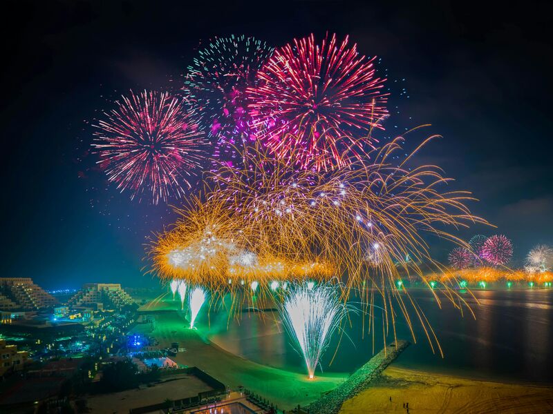 YILBAŞI ÖZEL ANKARA'DAN VİZE DAHİL DUBAİ TURU Ajet ile 4 gece