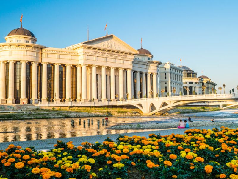 Kosovalı Büyük Balkanlar Turu AJet ile Extra Turlar ve Akşam Yemekleri Dahil TZL-SKP