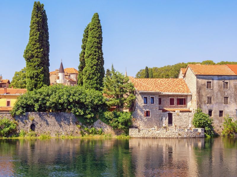 Kosovalı Büyük Balkanlar Turu AJet ile Extra Turlar ve Akşam Yemekleri Dahil SKP-PRN